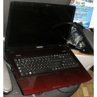 Ноутбук Samsung R780i (Intel Core i3 370M (2x2.4Ghz HT) /4096Mb DDR3 /320Gb /ATI Radeon HD5470 /17.3" TFT 1600x900) - Оренбург